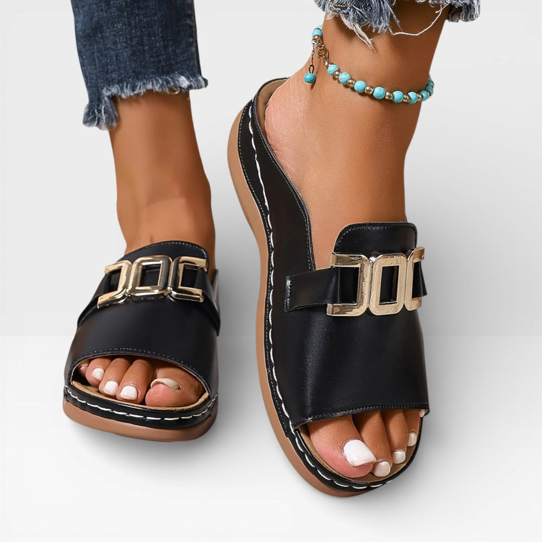 Dressy Buckle Women&