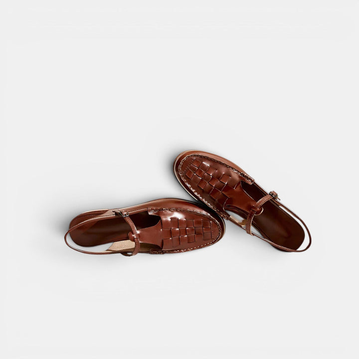 Navacava luxury sandals in beige — classic old money summer tone