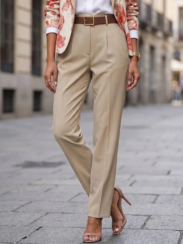 MieSuit High Waisted 2-Piece Suit Beige with Red Stripes
