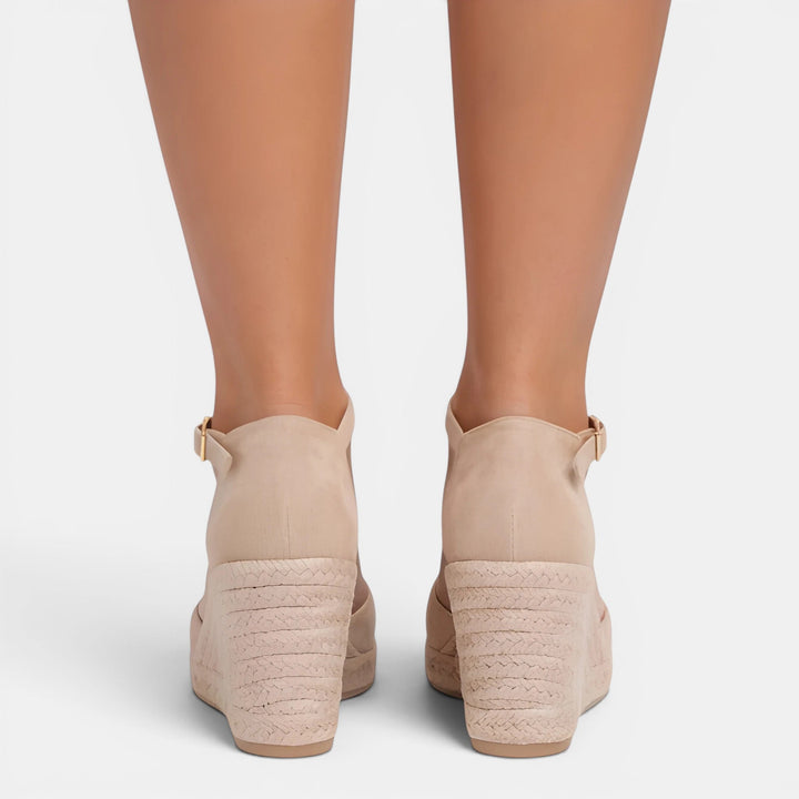 Navacava closed toe wedge detail — premium craftsmanship