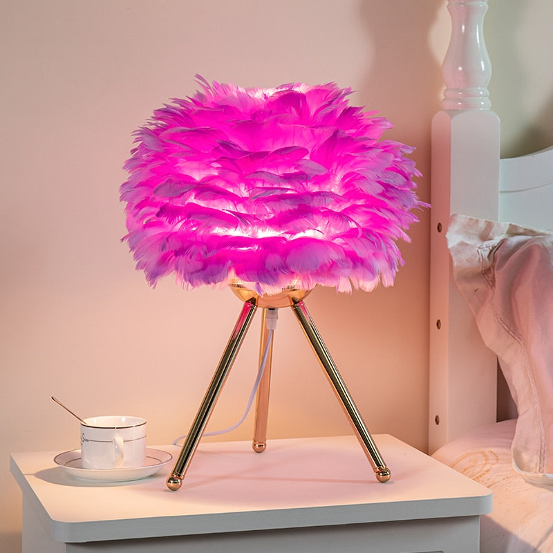 Modern Artistic Goose Feather Table Lamp