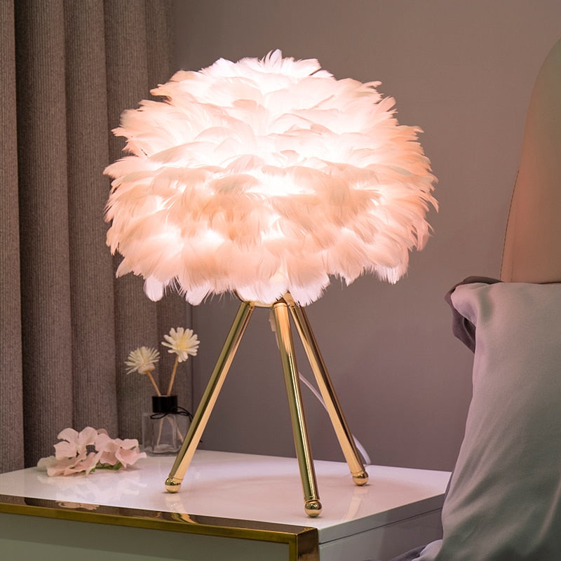 Modern Artistic Goose Feather Table Lamp